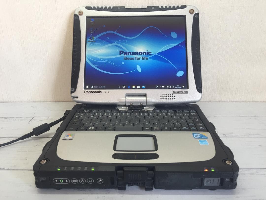 TOUGHBOOK CF-19 落下や衝撃、水、埃に強い　堅牢なノートパソコン1