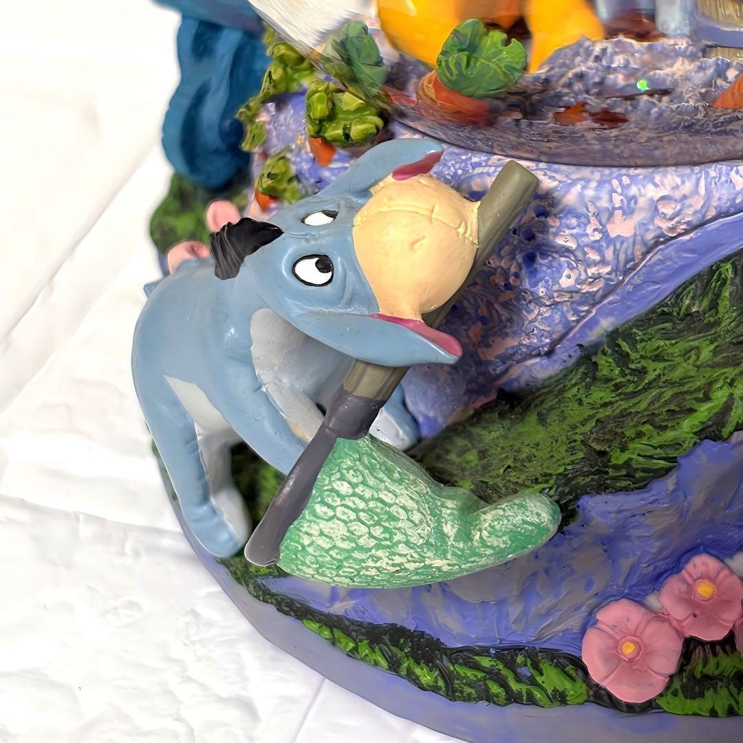 ディズニー　くまのプーさん　スノードーム　オルゴール