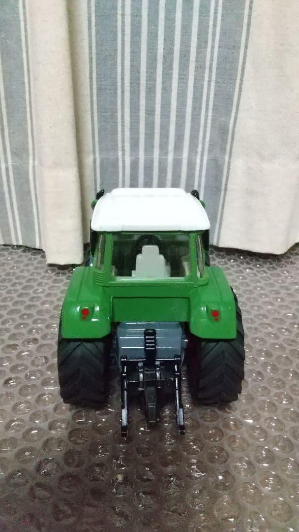 最終値下げ！ジク　ビックサイズ　フェント　ローダー　トラクター　純正パーツ多数