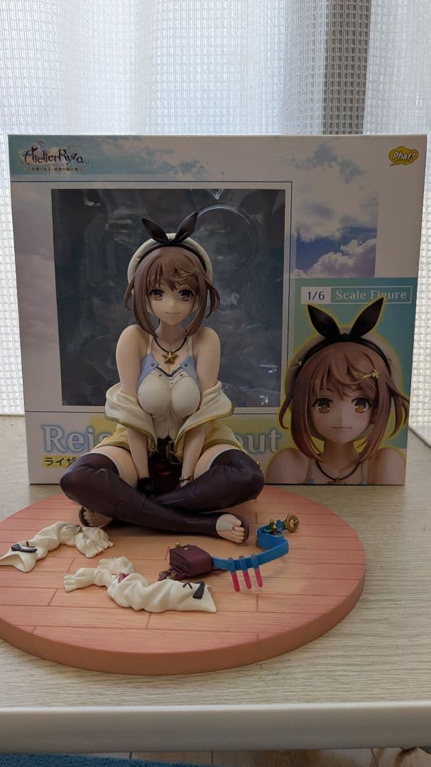 ファット・カンパニー　ライザ　フィギュア