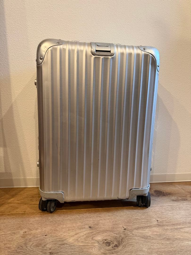 【廃盤品】RIMOWA TOPAS 32L 4輪 機内持込可 932.52.11