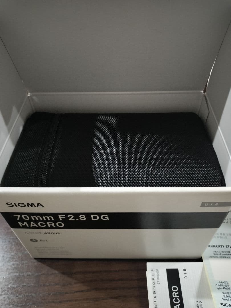 ジ*ン様 SIGMA 70mm F2.8 DG MACRO Sony E-mou