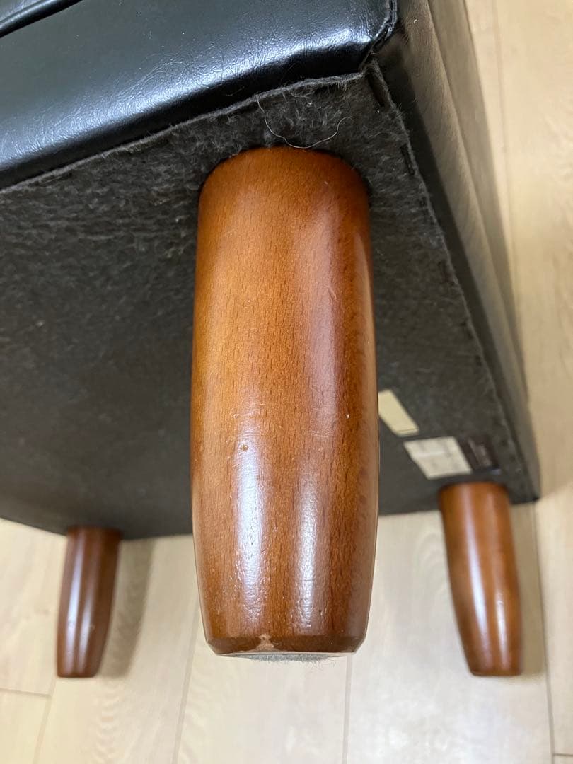 カリモク60オットマンスタンダードブラック