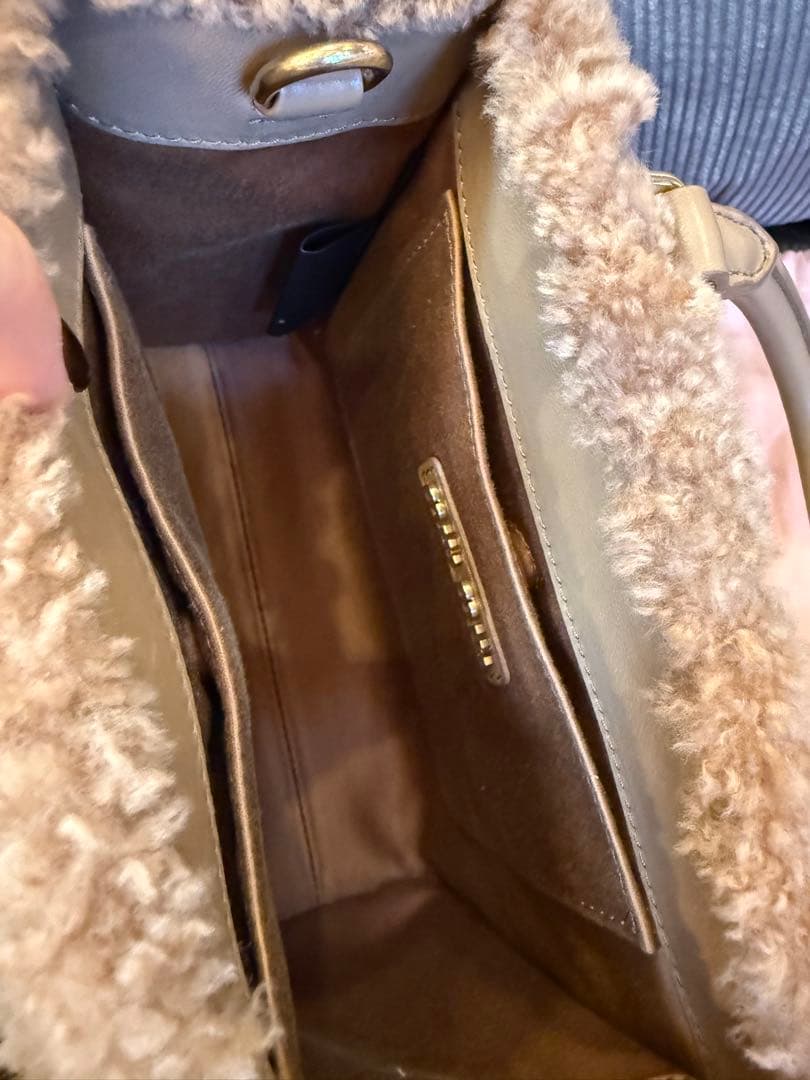 miu miu ハンドバッグ ミュウミュウ シープファー　ファー