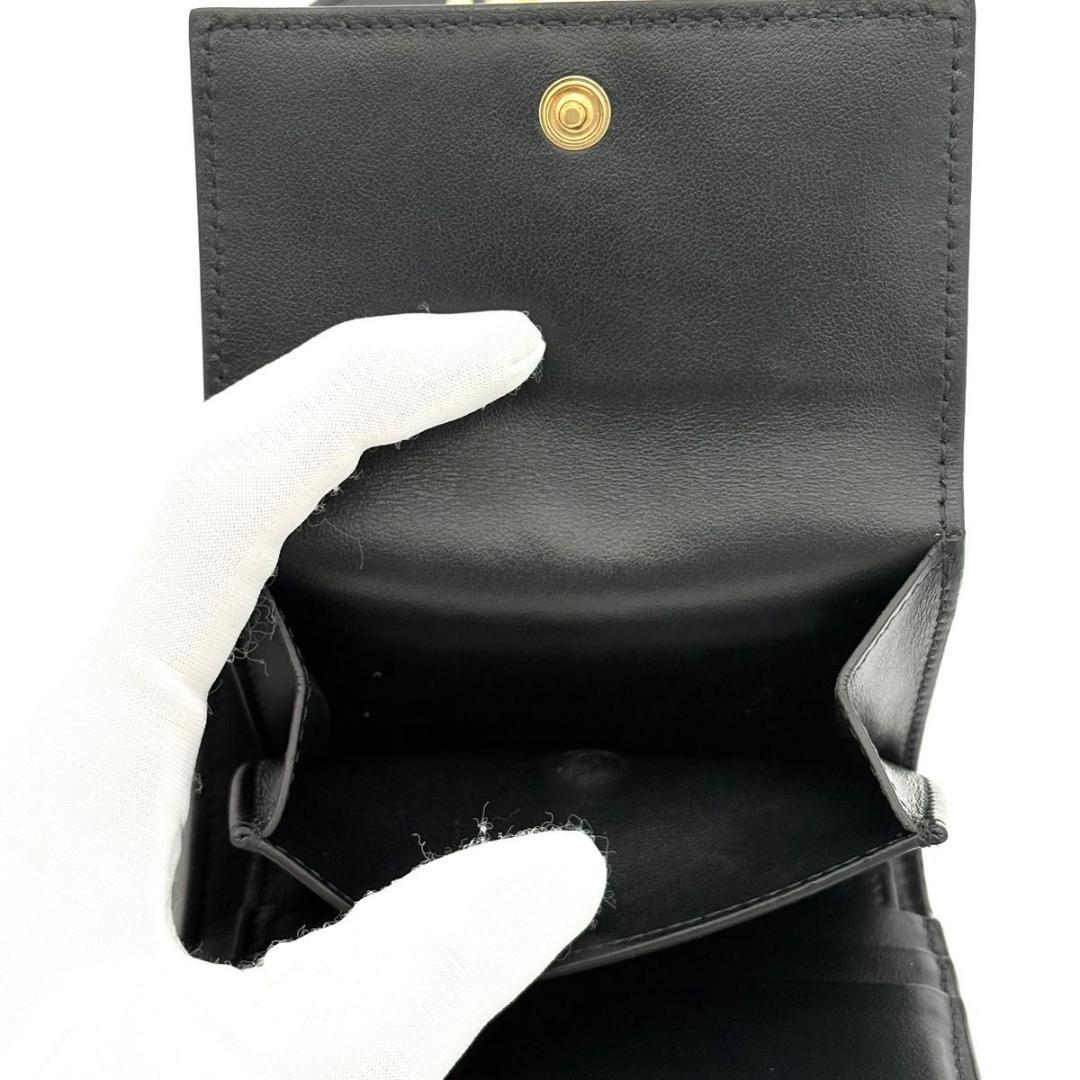 セリーヌ 折財布 トリオンフ フラップ ウォレット 三つ折り 黒 2604