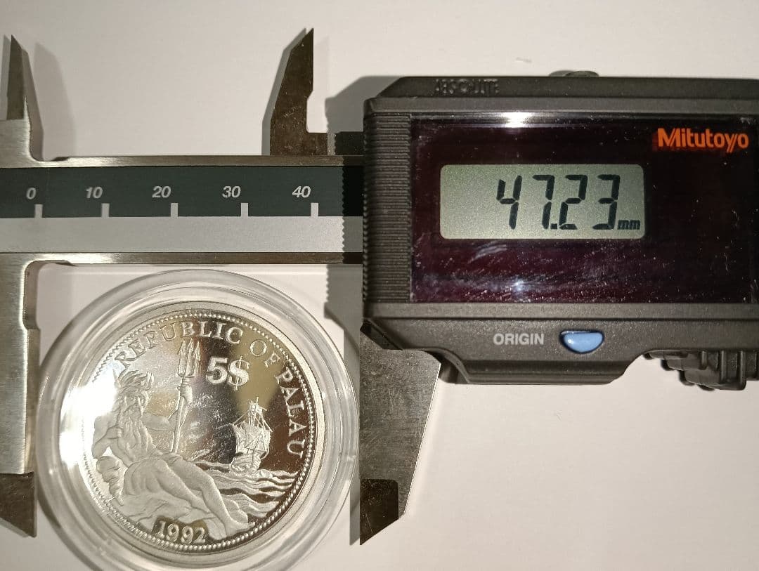 パラオ共和国発行カラー銀貨（Marine ifu Protectionシリーズ）