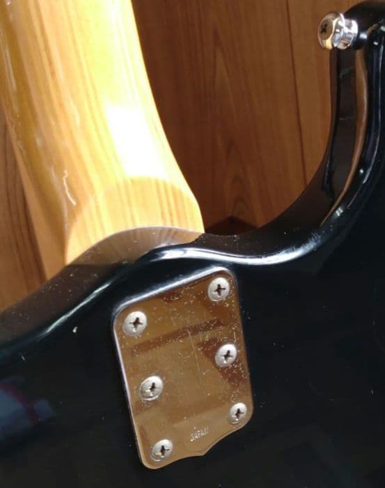 ピックアップ交換（モズライト用）　モラレス　エレキギター