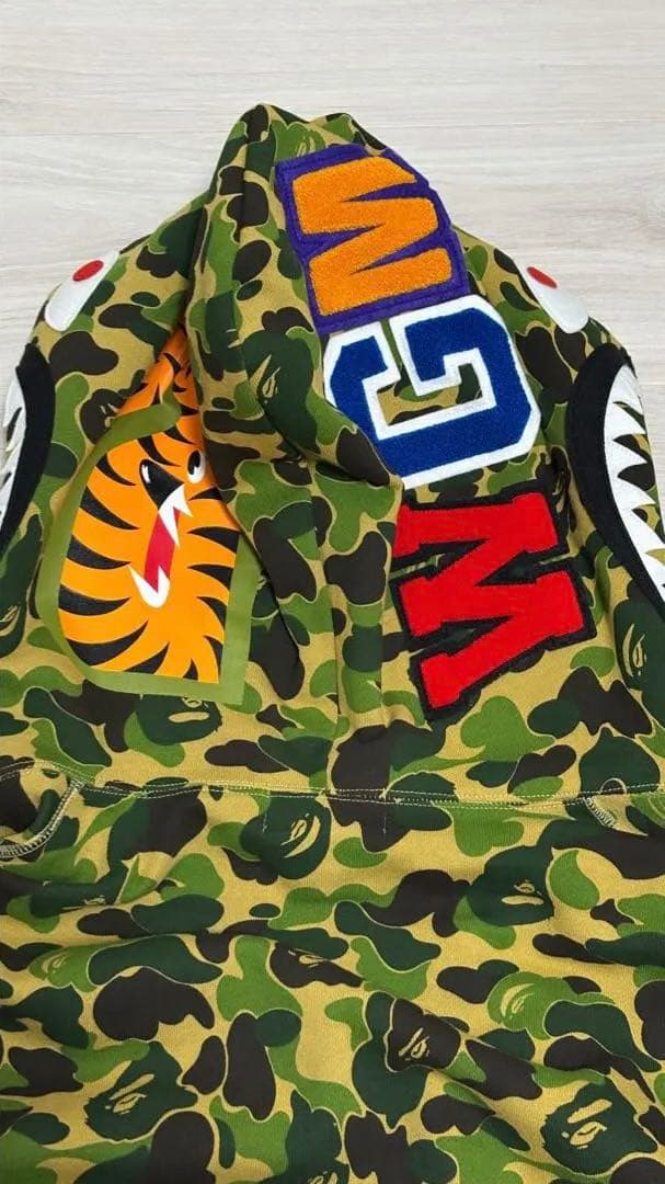 【未使用】A Bathing Ape カモフラージュ シャークパーカー L