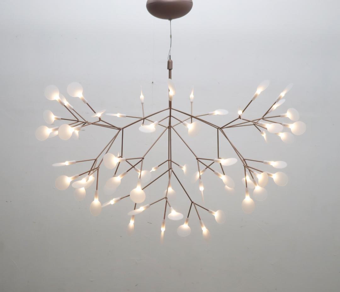 在庫2台 モーイ ヘラクレウム LED シャンデリア ペンダント ライト