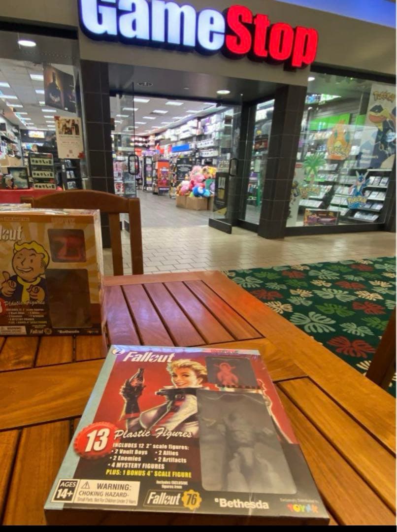 新品絶版　Fallout 76 フォールアウトフィギュア 13体セット