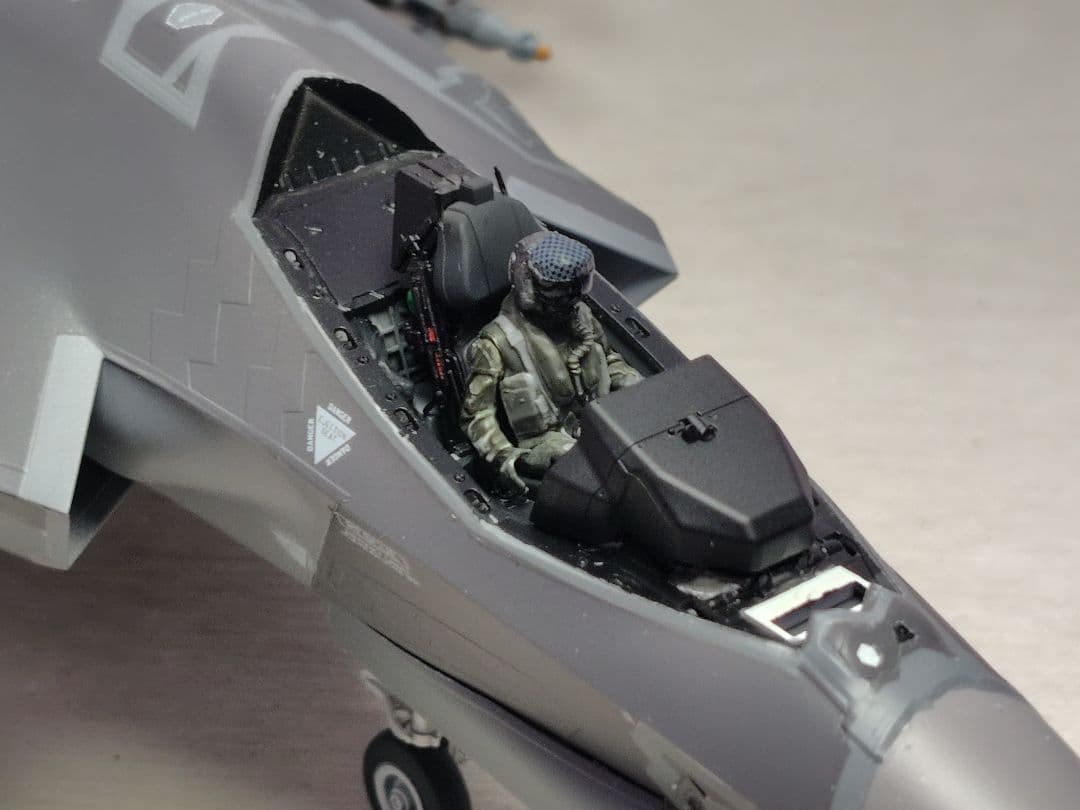 タミヤ F-35A 1/48スケール プラモデル完成品