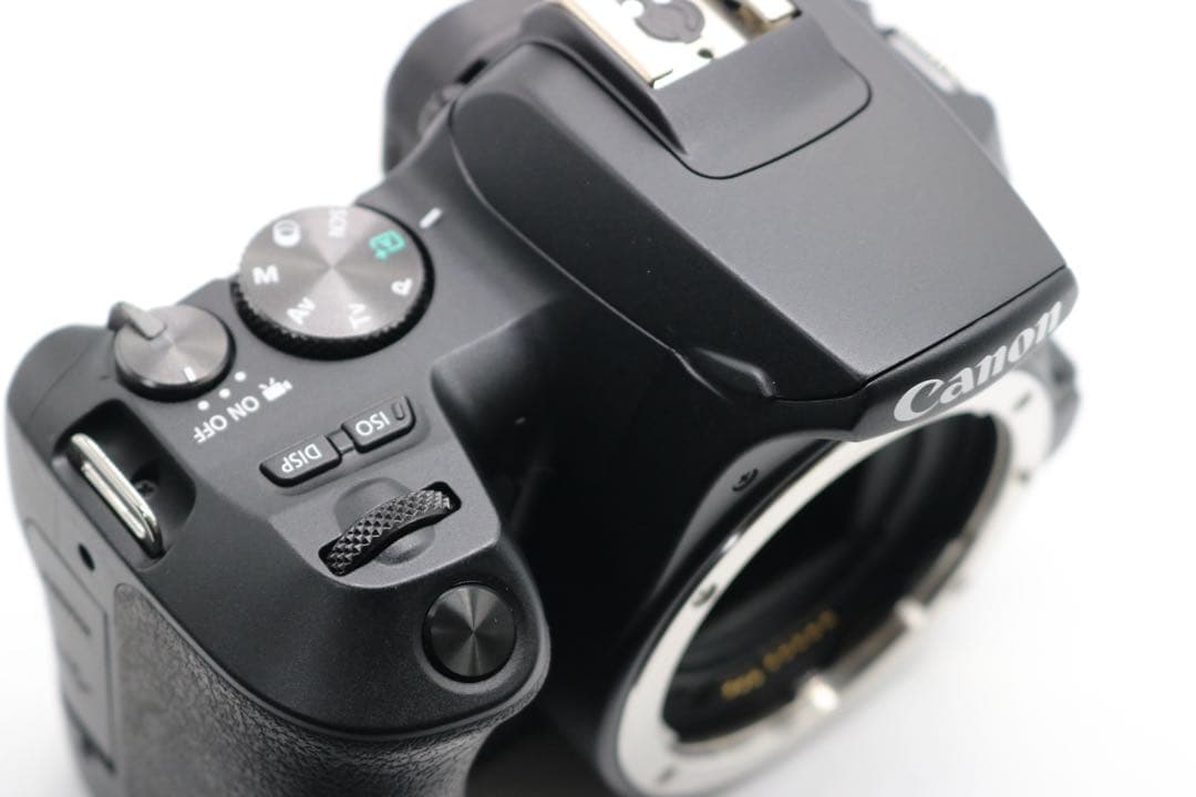 ボディ新品級 【Canon EOS Kiss X10 ダブルレンズセット】