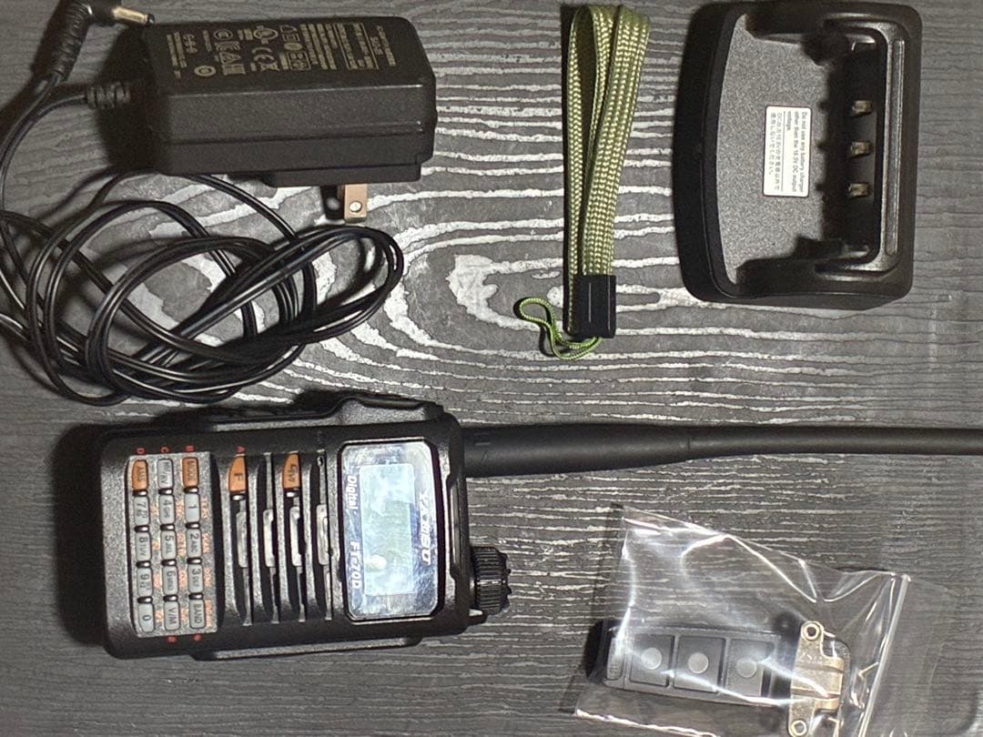 YAESU FT-70D アマチュア無線機