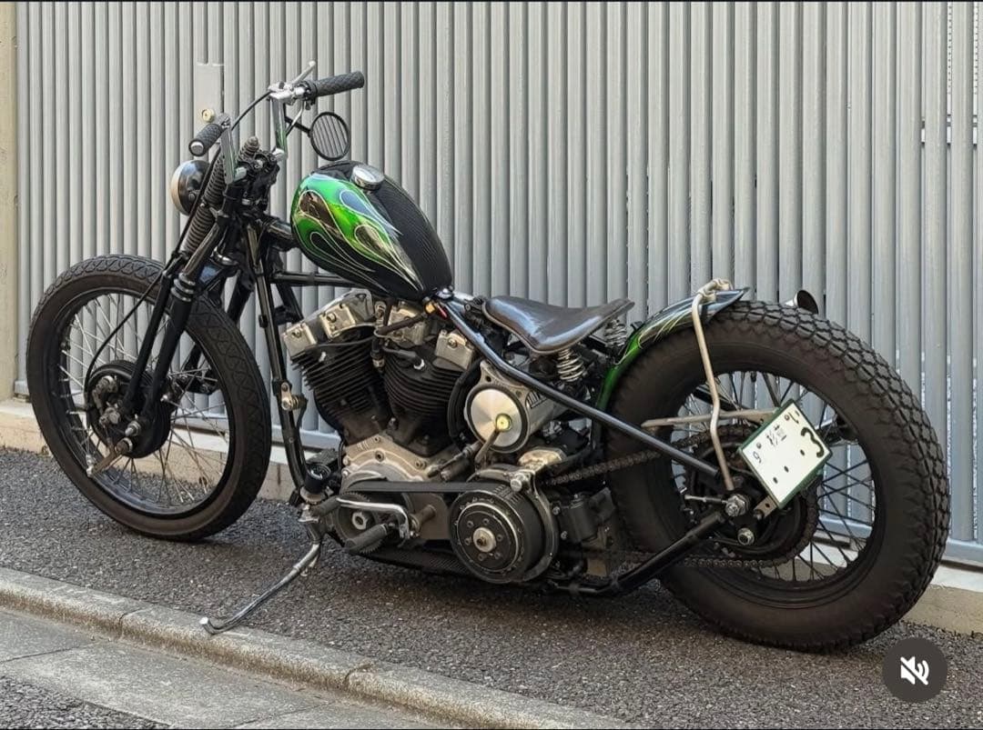 ピーナッツタンク　ハーレー　タンク　ガソリンタンク　バイクタンク