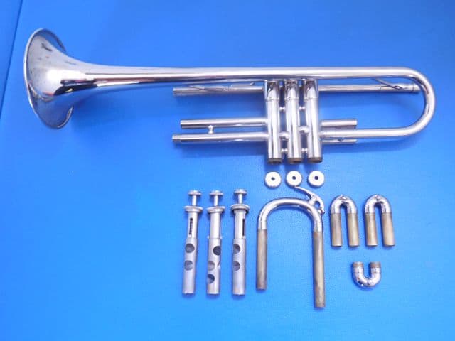 YAMAHA YTR-135 トランペット シルバー 銀 本体 管楽器 ケース付