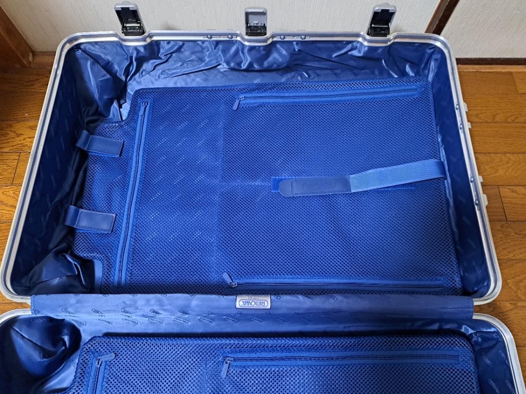 リモア　スーツケース　トパーズ シルバー　82L　4輪マルチホイール