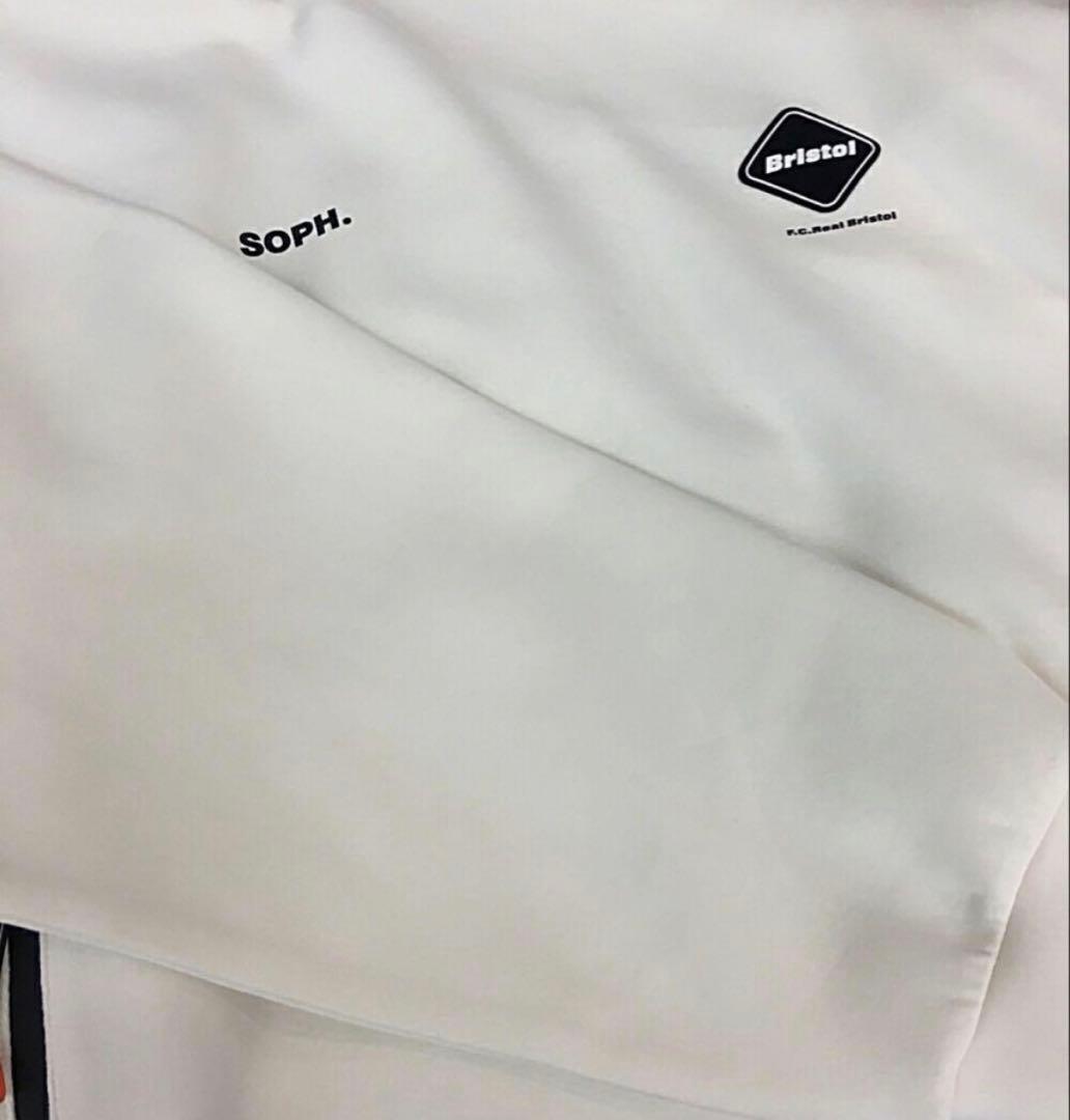 クリーム色 フード付きパーカー　ブリストル