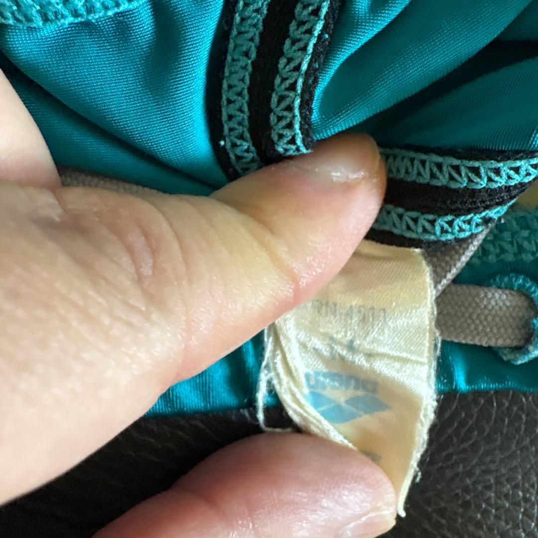 メンズ競泳水着 アリーナMサイズ　4枚セット