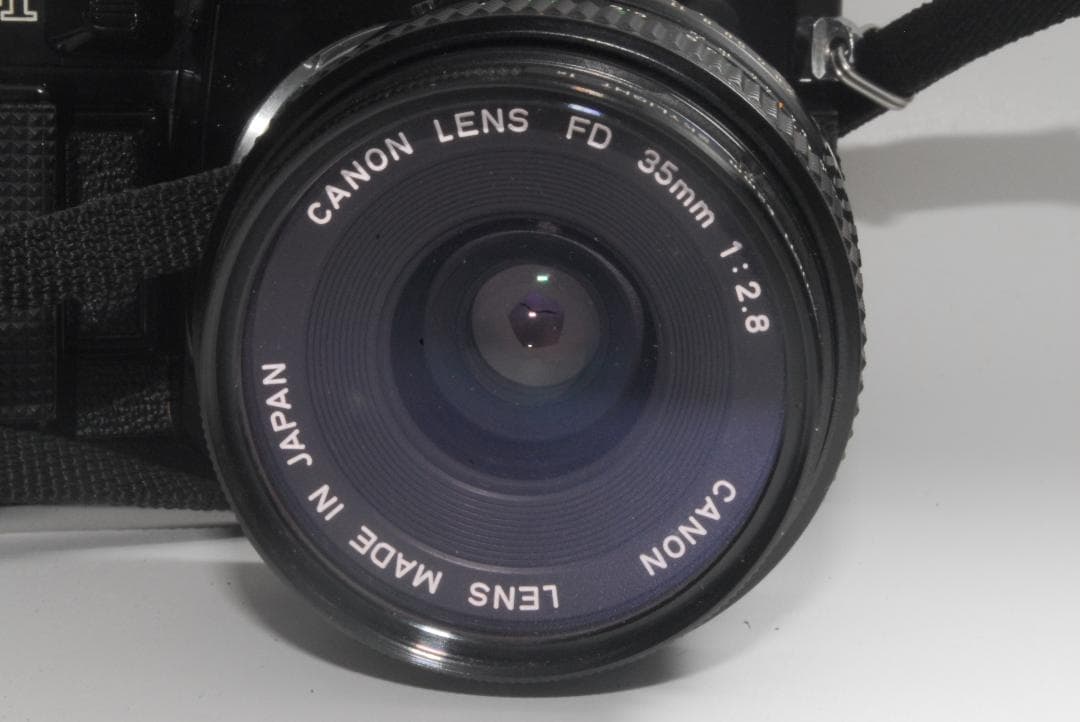 [美品]　Canon キャノンA-1 NFD 35mm 2.8