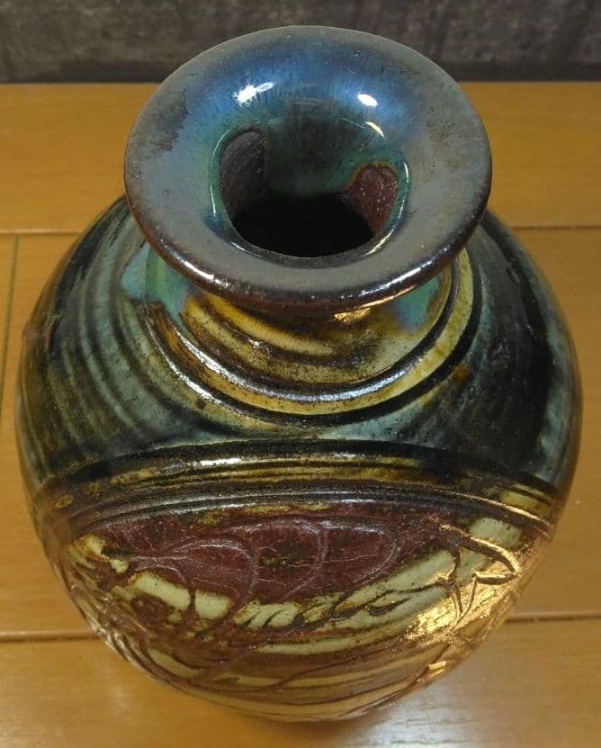 人間国宝 金城次郎 海老紋花瓶 栞 共箱 美品 壺屋焼 やちむん 壷屋焼 窓絵