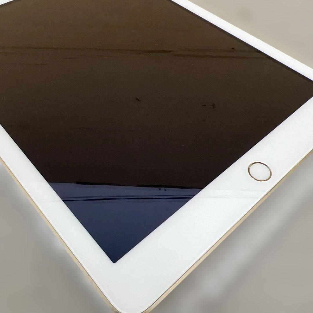 60167 Apple iPad (第５世代) Wi-Fi 128GB ゴールド
