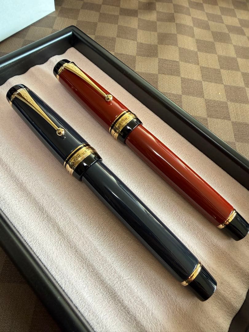 パイロット万年筆丸善限定品、2024茜朱、2025紺藍、2本セット、未使用品