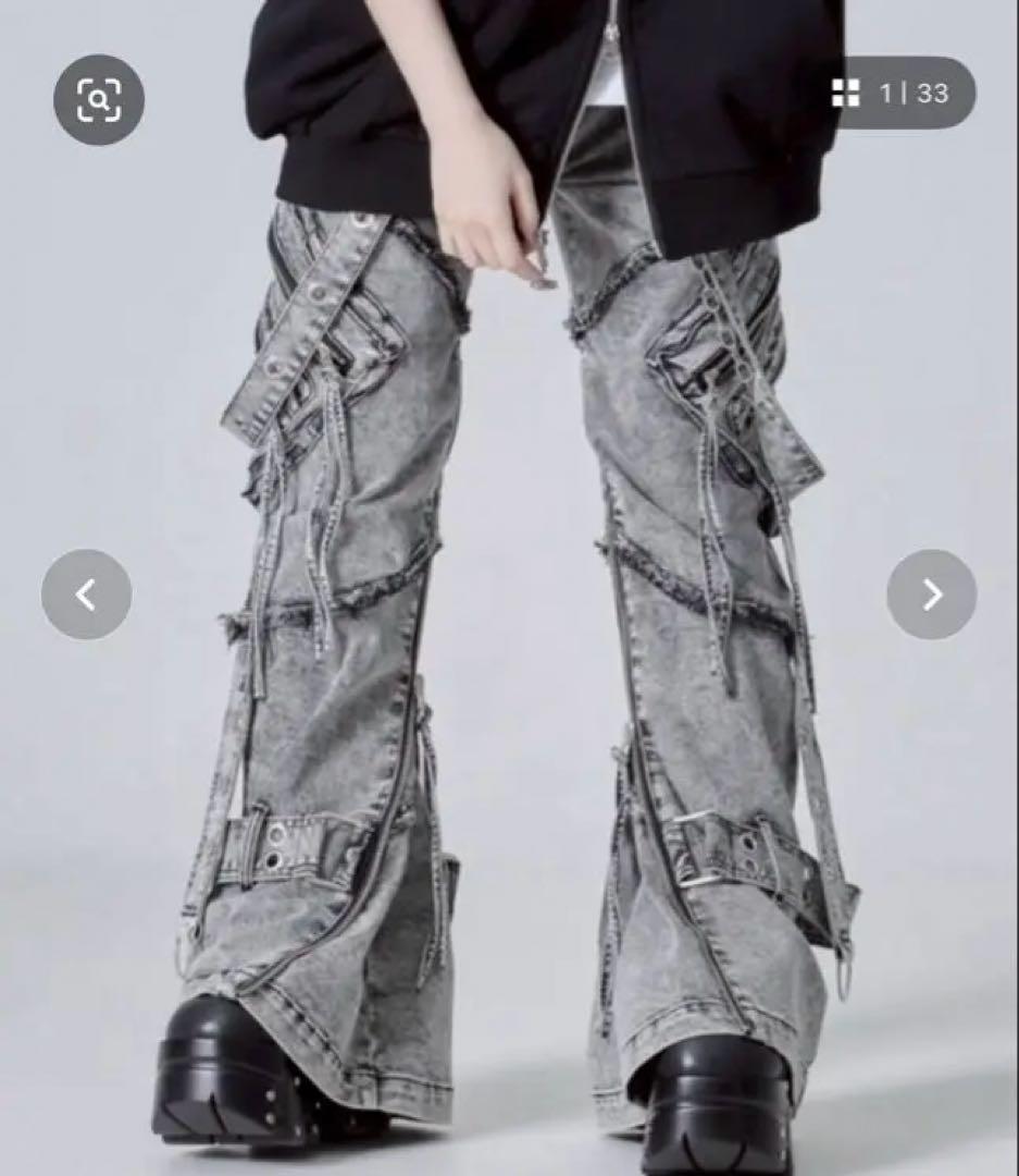 REFLEM/レフレム』サスペンダー付きフレアデニムパンツ ユニセックス