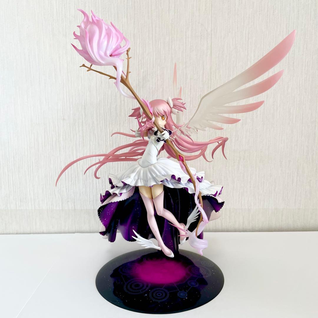 魔法少女まどか⭐︎マギカ 叛逆 1/8スケール アルティメットまどか フィギュア