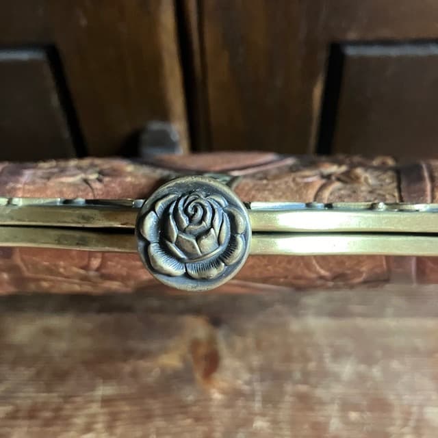 アンティーク レザー カービング バッグ 古道具 1917年 真鍮 金具