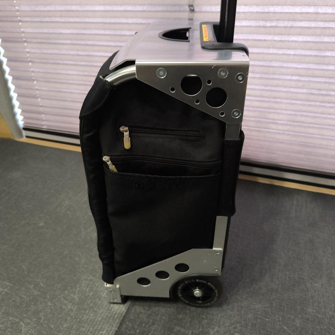 R18様専門　ZUCA(ズーカ) キャリーバッグ - 黒 2輪