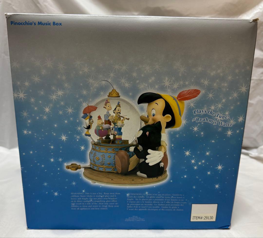 ディズニーストア ピノキオ オルゴール付きスノーグローブ
