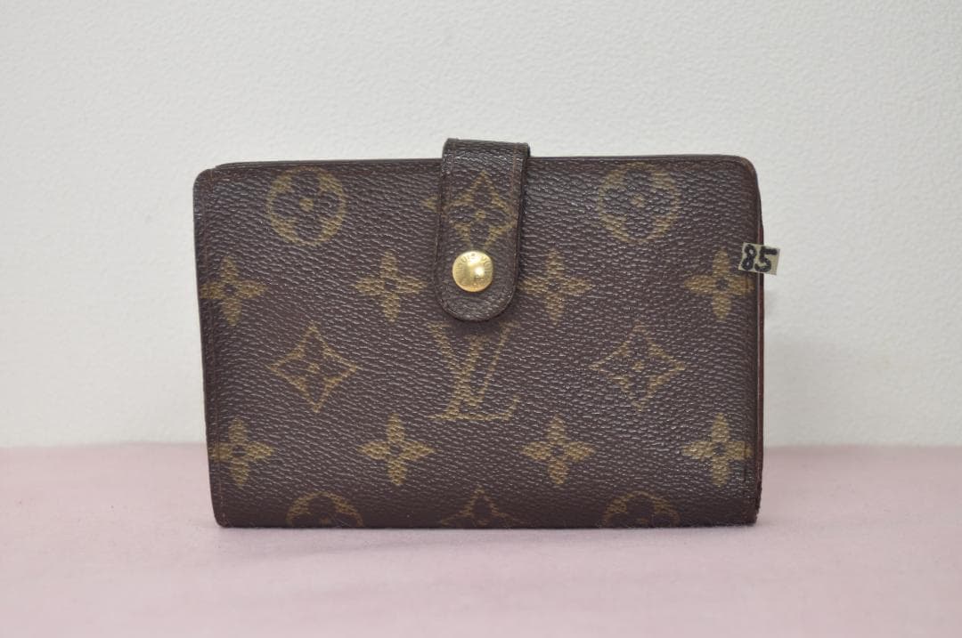 こうちゃんママ♪【美品】ヴィトン■モノグラム■二つ折り財布■がま口付■85