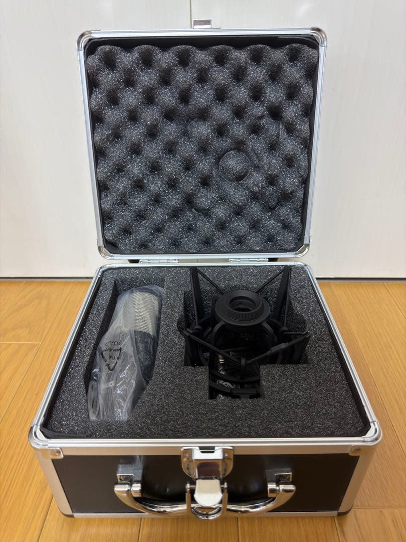 AKG P420 コンデンサーマイク ハードケース付き