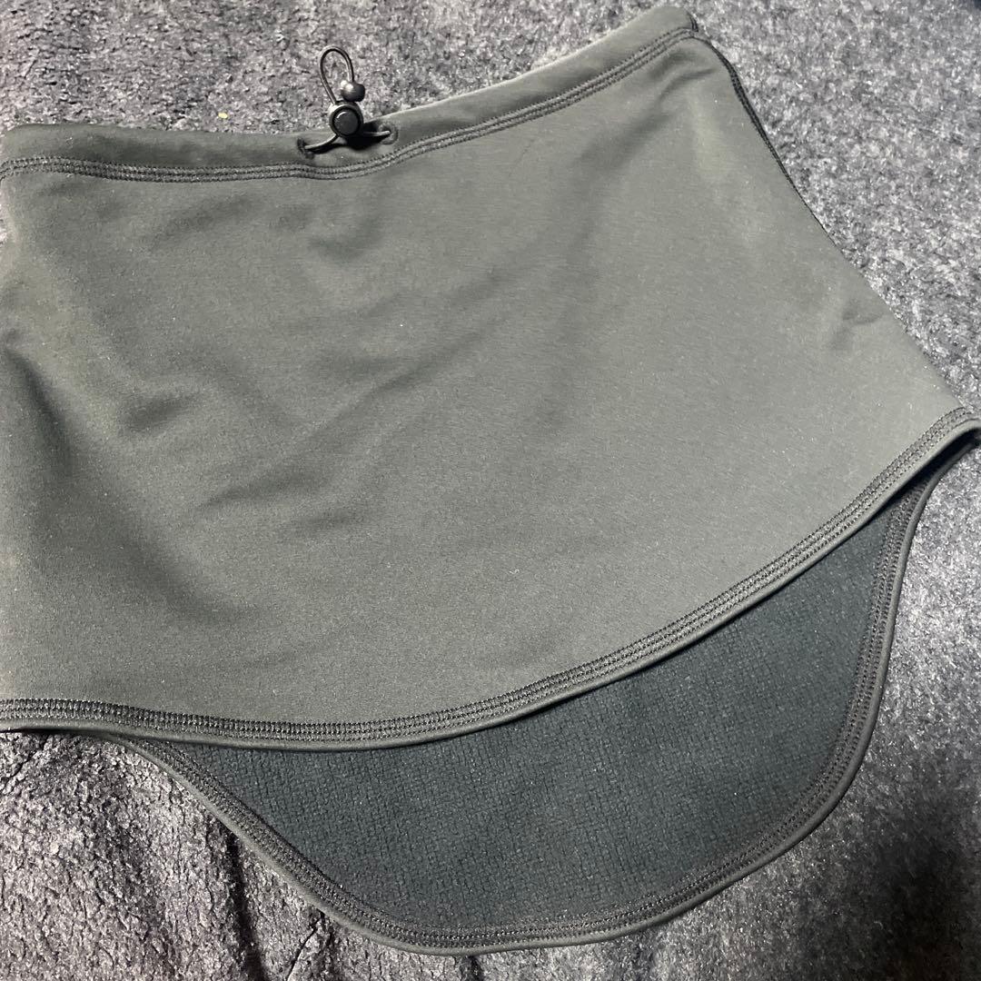 シュプリーム　windstopper ネックウォーマー　ステッカー付き