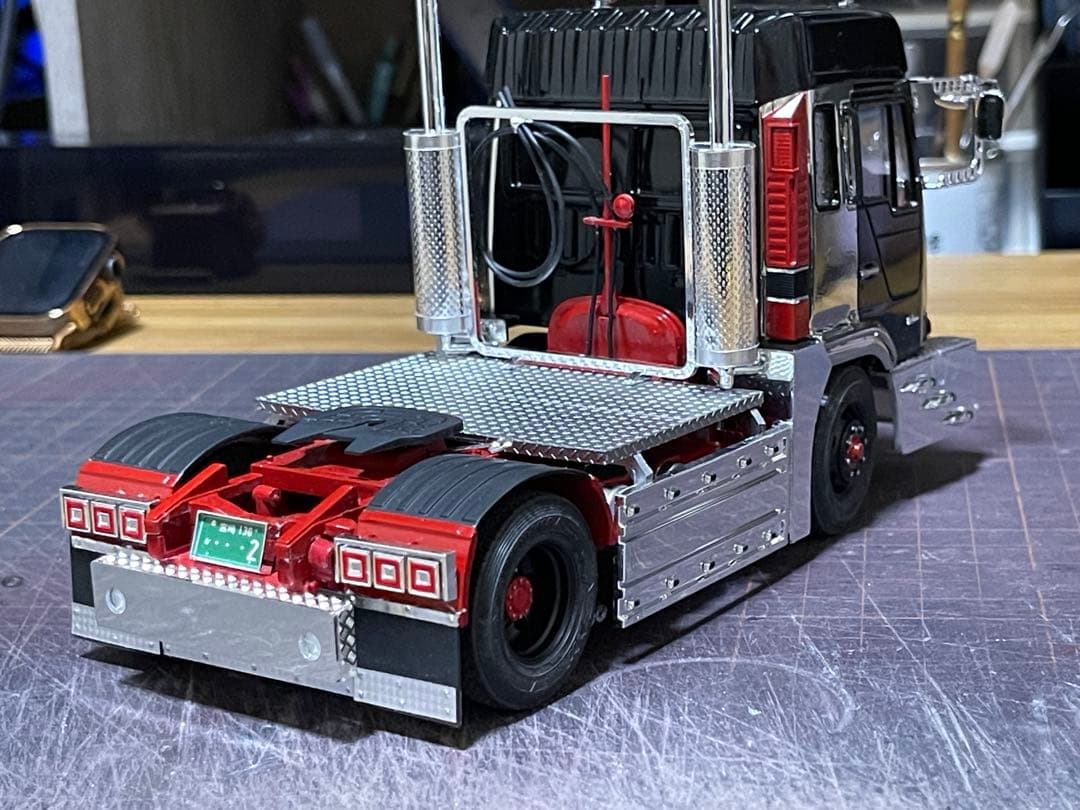 デコトラ‼️1/32 アオシマ製・トレーラーヘッドのみ完成品‼️