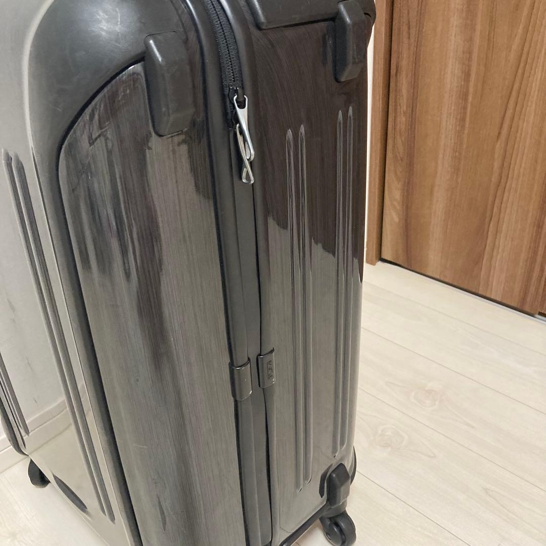 tumi ポリカーボネート 中型キャリーケース グレー 70l スーツケース