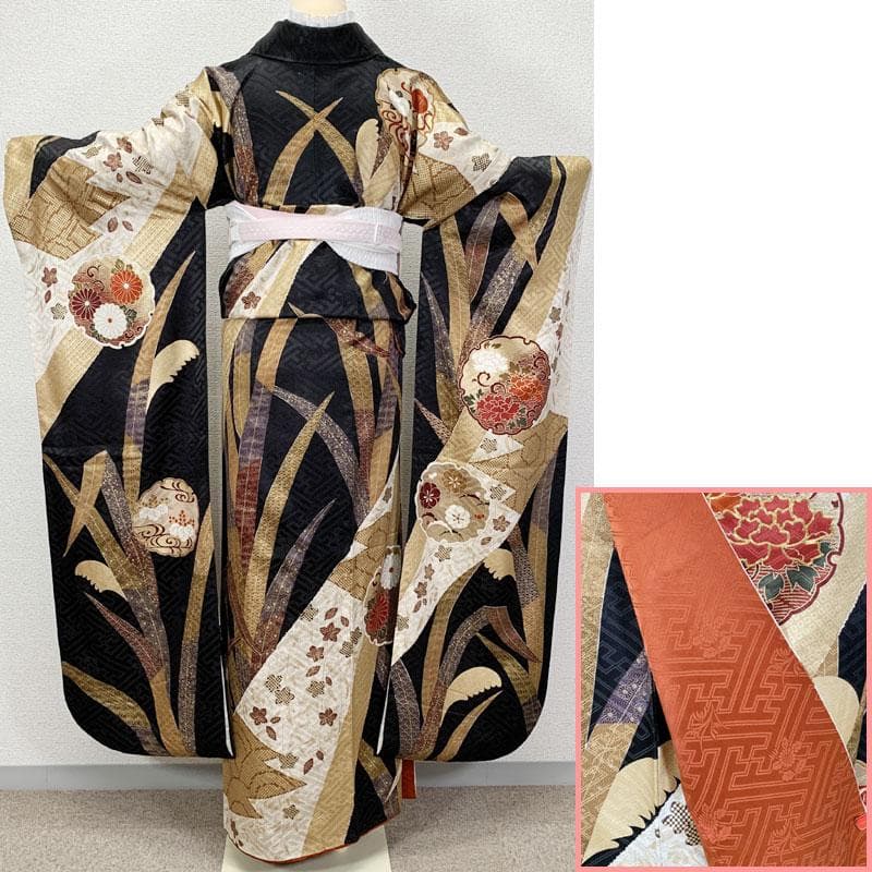 507z29☆振袖 古典柄 金駒刺繍 裄長め 芒 雪輪 黒☆美品 成人式結婚式