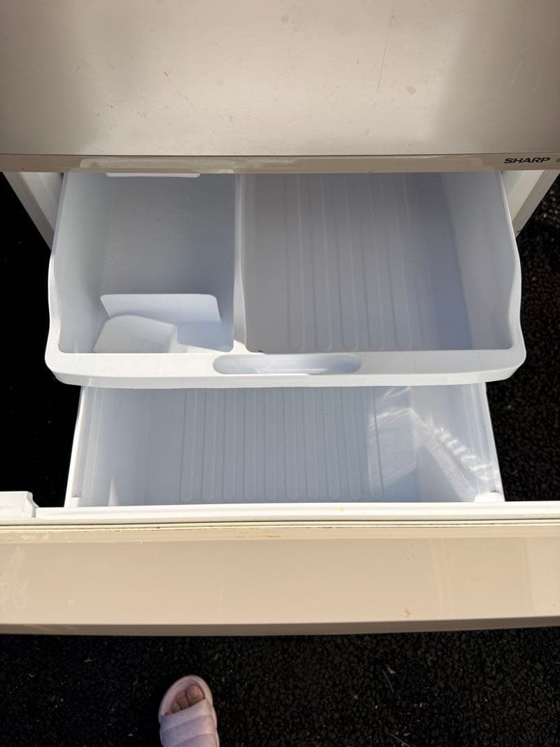 「引き取り船橋市)」350l sharp冷蔵庫 両方ともドア開けれるタイプ