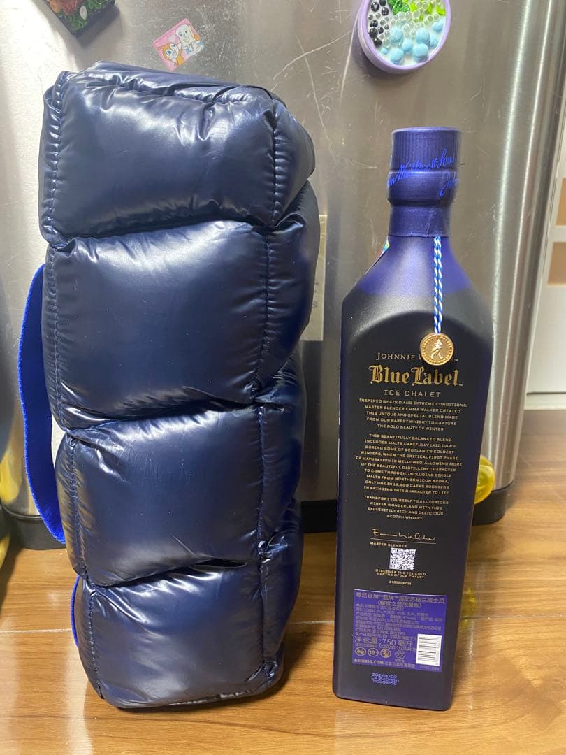 新品 ジョニーウォーカー ブルーラベル アイスシャレー 43% 750ml