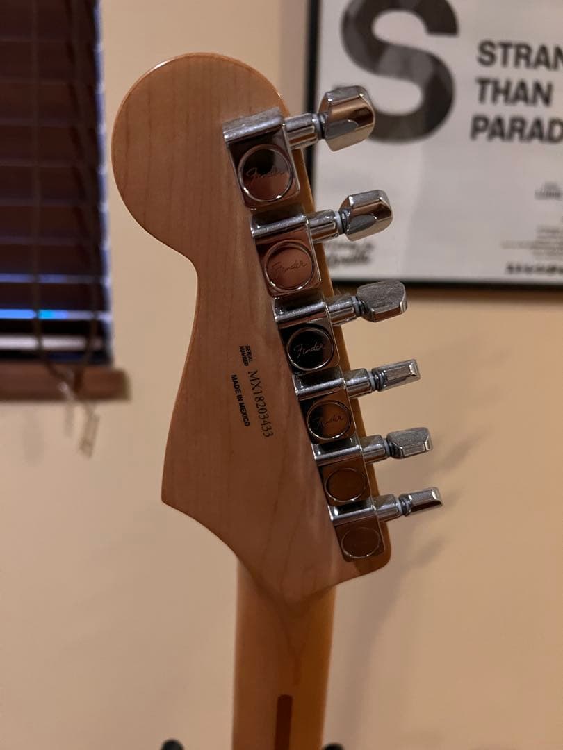 【値下げ交渉OK】フェンダー　fender ホワイト ストラトキャスター エレキ