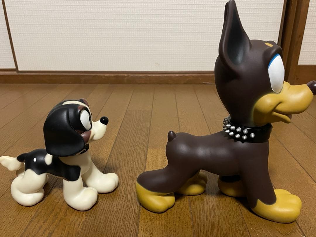 NEIGHBORHOODネイバーフッド×メディコムトイ 犬のフィギュア2体セット