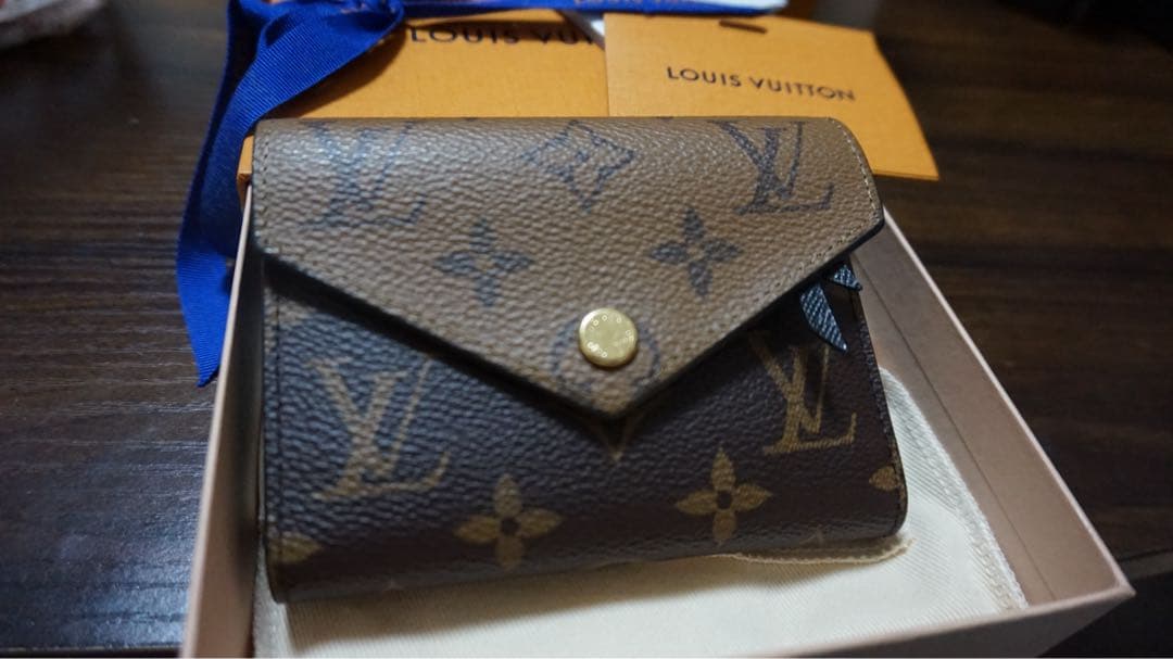 LOUIS VUITTON 三つ折り財布 モノグラム