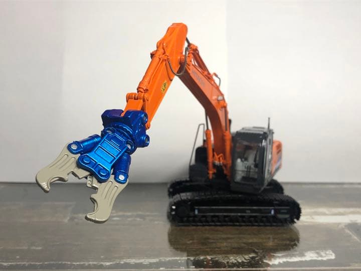 HITACHI ZH200 ハイブリッド　ユンボ ショベル　大割り　解体