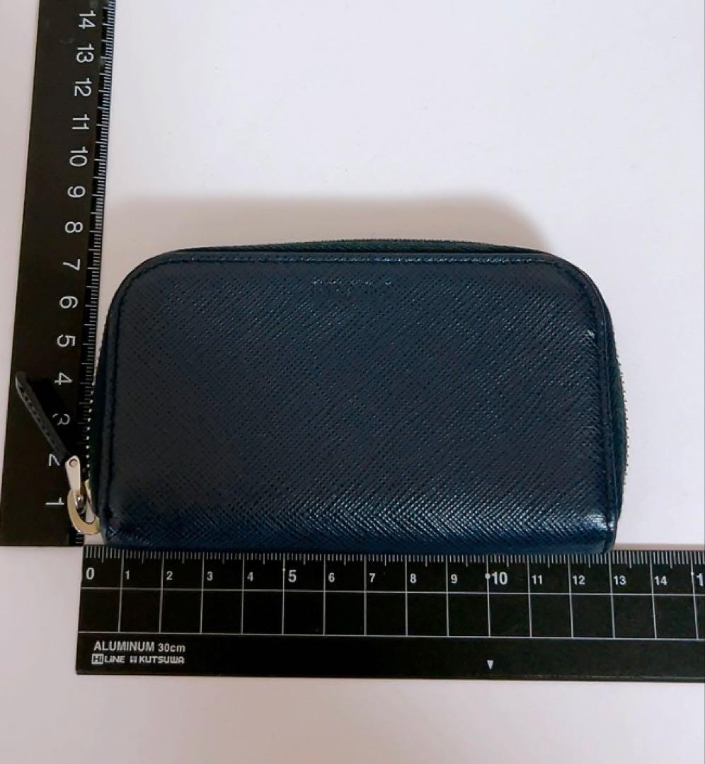 プラダ　PRADA キーケース　６連　紺色　箱付き