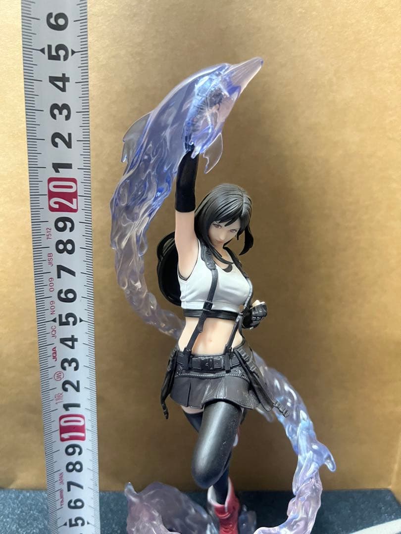 パ*J様 s*4様 開封品　FF7 一番くじA賞クラウドとラストワン賞ティファ