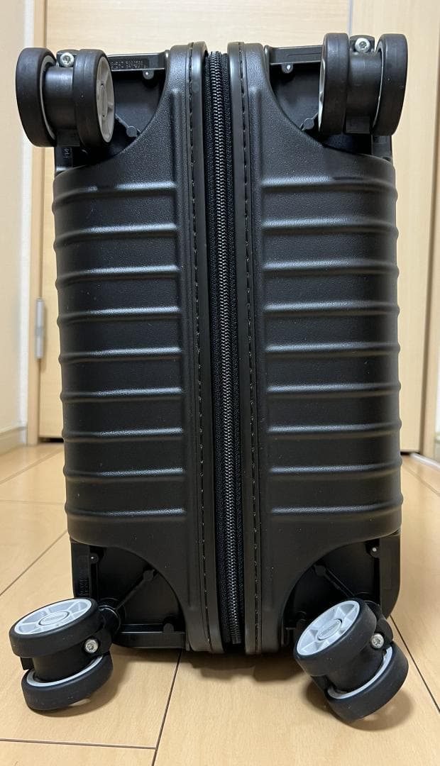 【未使用】RIMOWA リモワ サルサ スーツケース 4輪 32l 機内持込可