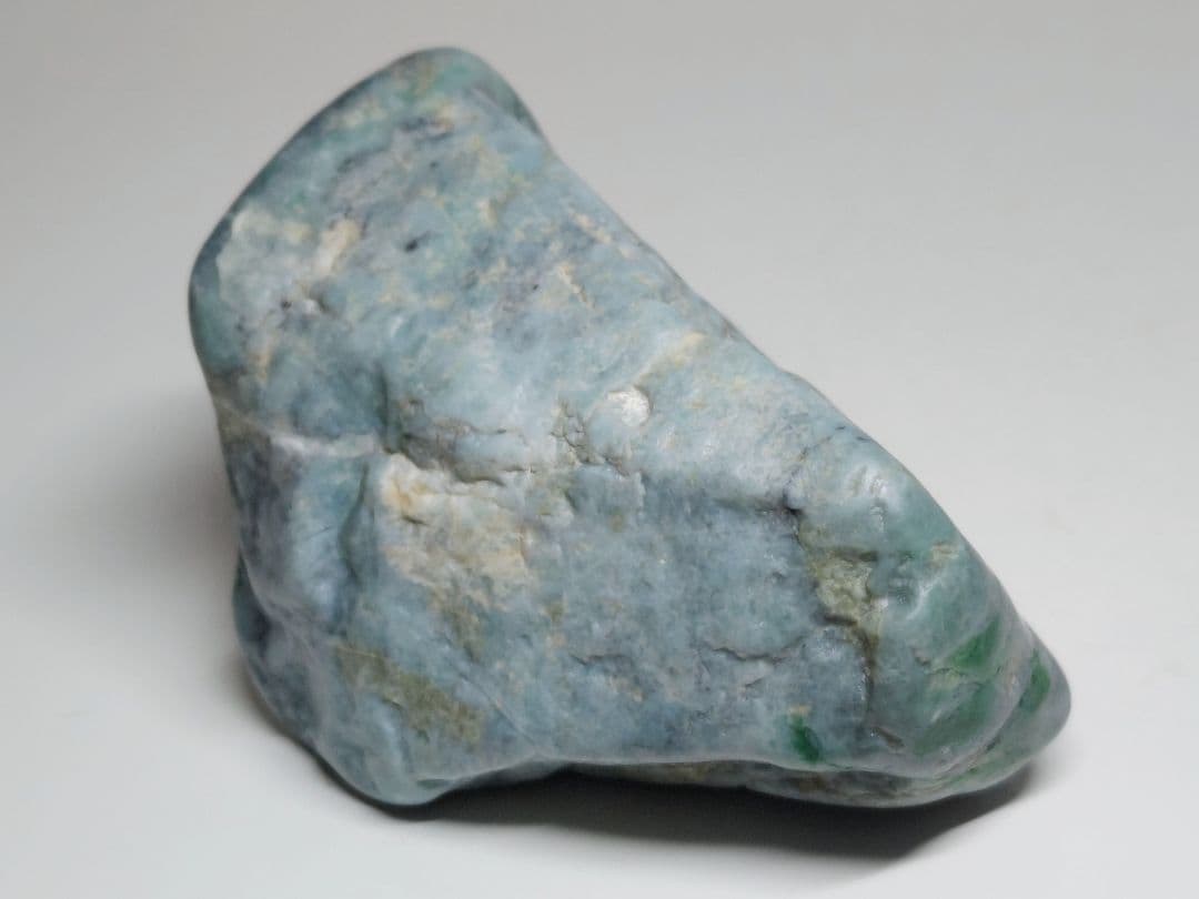 青緑 538g 翡翠 ヒスイ 原石 鑑賞石 自然石 誕生石 鉱物 鉱石 水石