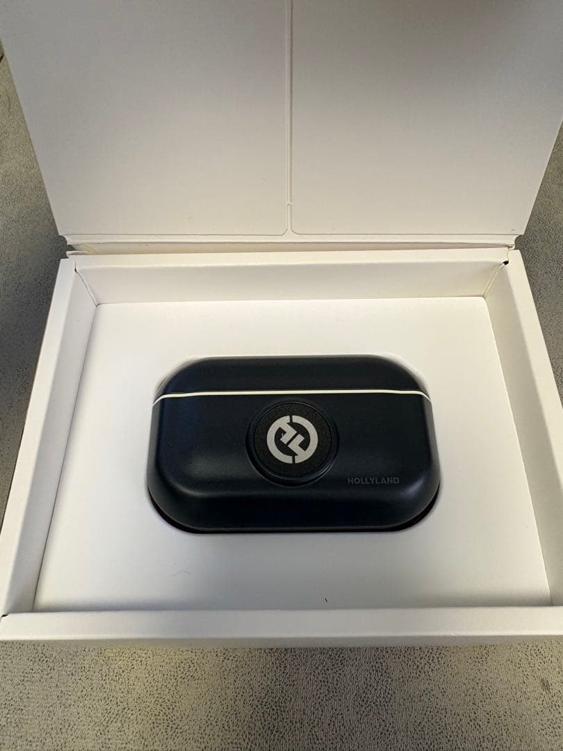 HOLLYLAND　Lark M2 with Lighting Plug