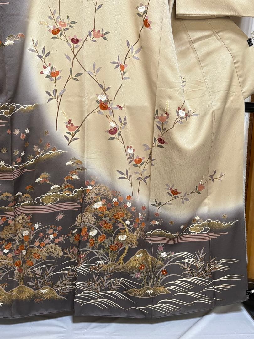 訪問着、幅広サイズ、重ね襟付き、金彩、吉兆柄、正絹.No512A