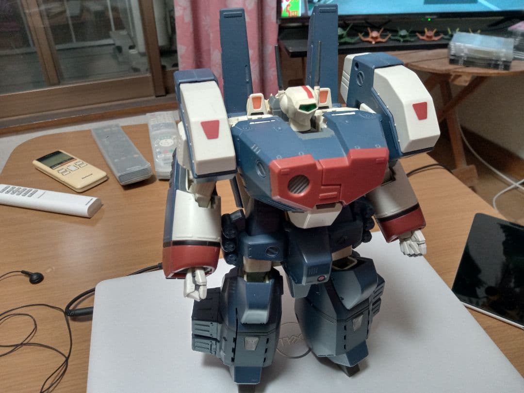 やまと マクロス アーマードバルキリー1/48のやつ